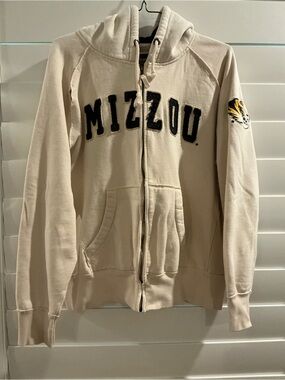 EUC - Men’s Colosseum Mizzou Cream Zip-Up Hoodie - Size XL